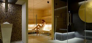 Wellnessbereich mit finnischer Sauna